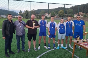 Над 150 футболисти играха шампионски купи силен турнир в Якоруда
