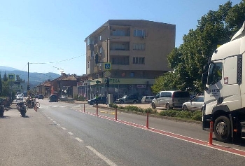 След само 3 дни жители Кресискат демонтаж новия светофар
