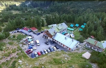 Заради бум туристи! По 8 часа ден без коли между Шилигарника и хижа Вихрен