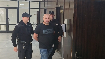 Предават съд граничния полицай Атанас Коцев, искал подкупи от бизнесмен и го изнудвал с данни от МВР
