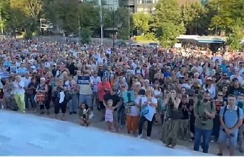 Масови протести у нас и в чужбисрещу ареста кмета Варна