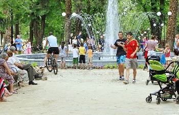 Засилени проверки срещу карането тротинетки и колела в Градския парк Гоце Делчев