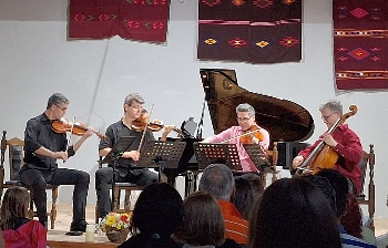 Класическа музикалмагия завладя възрожденските къщи в Ковачевица