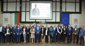 ГЕРБ отчита грешките си, ще  работи за висок жизнен стандарт