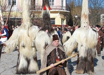 Мексико се диви магията Старчевата и чаушите в Разлог