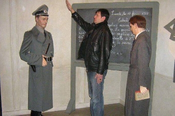 Зам.-министърът с нацистки поздрав подаде оставка