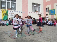 Спорт, хоби и и лятно кино за децата в община Струмяни