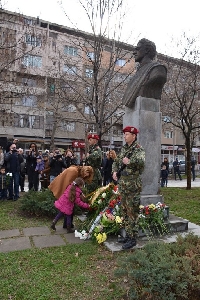 Стотици се поклониха пред Апостола на свободата