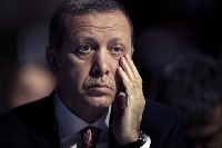 Ердоган припадна на служба в джамия в Атишехир