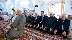 Башар Асад на празнична молитва в джамията в град Хама