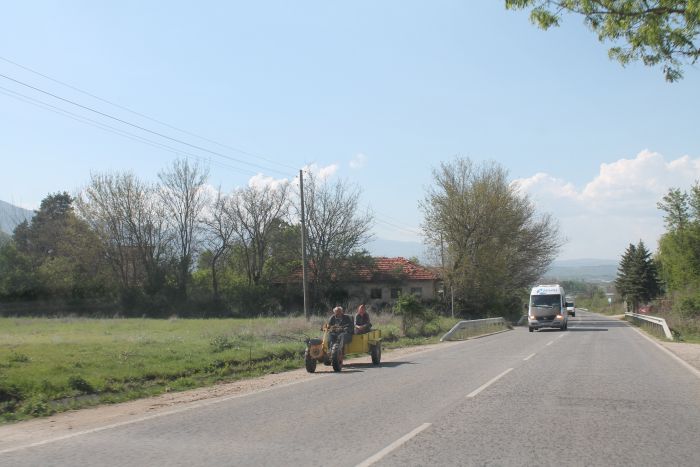 Дъждът не спря протеста на хората в Ново Лески срещу кариера за мрамор