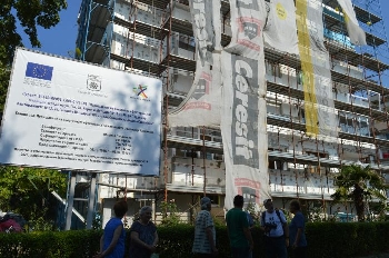 Санират жилищни сгради в Сандански