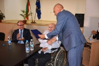Връчиха плакети на двама почетни граждани на Симитли