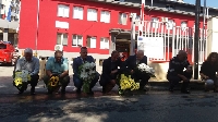 Огнбероци положиха цветя пред паметната плоча на полк. Чамишки