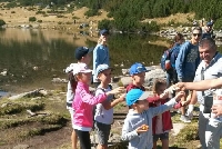 Над 200 планинари и деца чистиха Национален парк  Пирин”