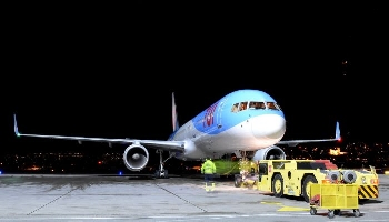 Самолет Boing 737 екстрено кацна в София