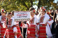 На шестия Фестивал на кестена петричкото село Коларово прерасна в град
