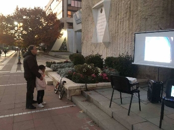 Младежите от ГЕРБ с патриотична акция за Деня на будителите
