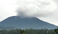 Изригва вулканът Агунг на остров Бали