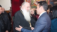 Дядо Сионий рамо до рамо със Зоран Заев на празника на Струмица Дядо Сионий рамо до рамо със Зоран Заев на празника на Струмица