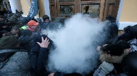 Тежки сблъсъци на привърженици на Саакашвили с полицията в Киев