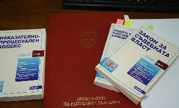 Телефонен измамник на съд в Разлог, измъкнал 18 456 лв. от жертвите