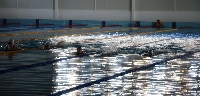 Новият плувен басейн в Благоевград вече работи, кметът Камбитов присъства на първата тренировка