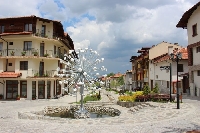 Прекратиха категорията на 18 туристически обекта в Банско
