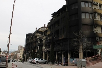 Издирват подпалвачите на жилищния блок в Сандански Издирват подпалвачите на жилищния блок в Сандански