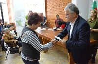 Македонски кмет видя как се санират блокове в Разлог