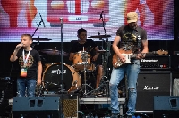Музика, изкуство и усмивки поднесе първият Jumaya Stage festival