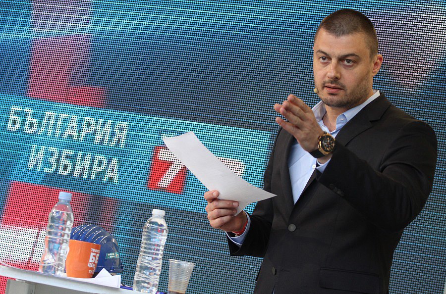 Бареков ще става учител: Политиката е за лъжци и олигофрени
