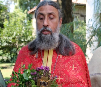 Отец Димитър - свещеникът строител от Лешница